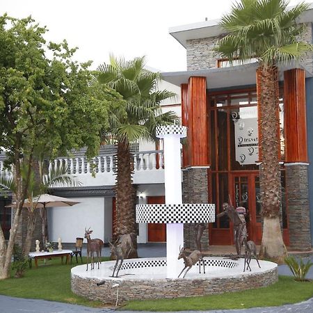 Hotel Travetel Or Tambo Airport Kempton Park Exterior foto