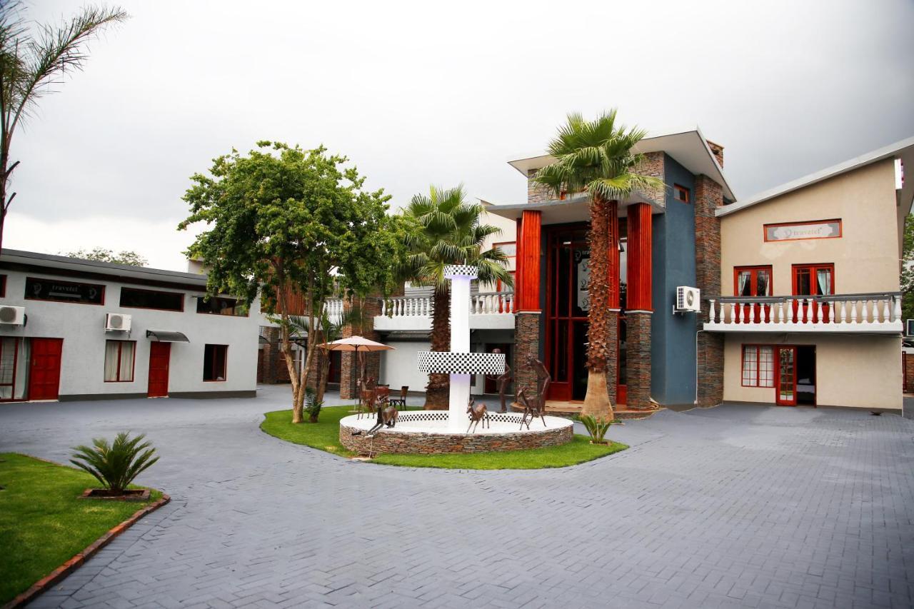 Hotel Travetel Or Tambo Airport Kempton Park Exterior foto
