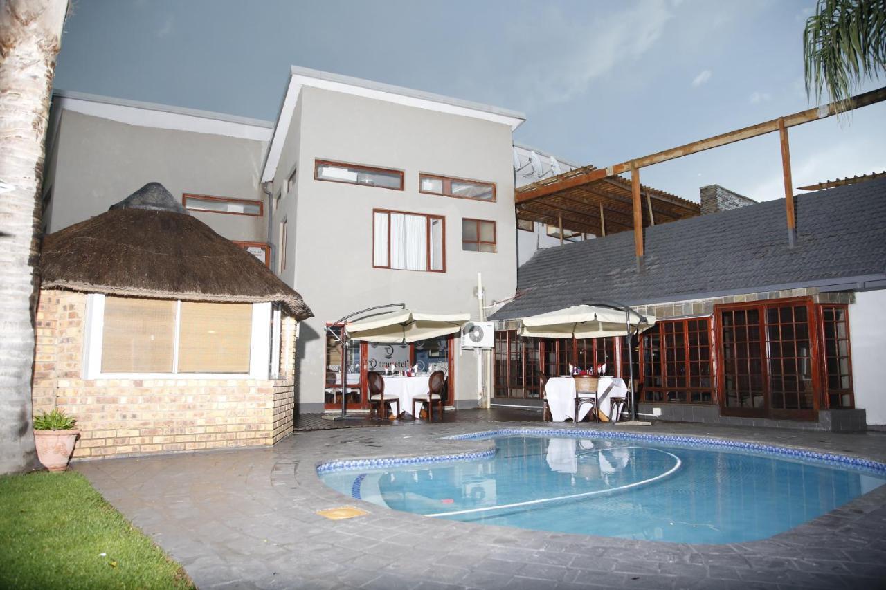 Hotel Travetel Or Tambo Airport Kempton Park Exterior foto